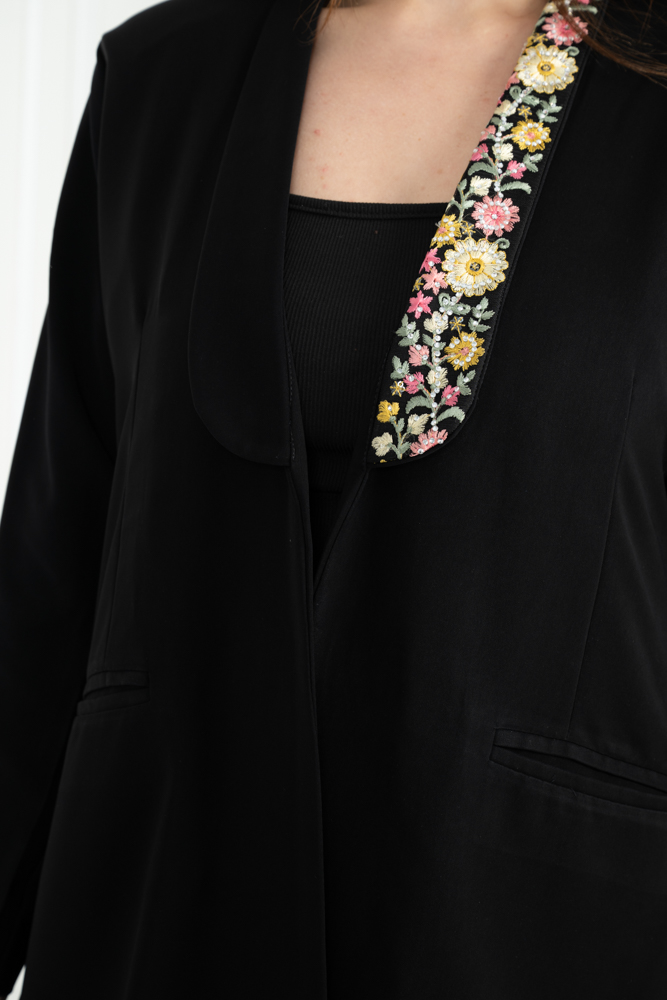 عباية بليزر بتطريز نقشة كمبيوتر - الصورة 2