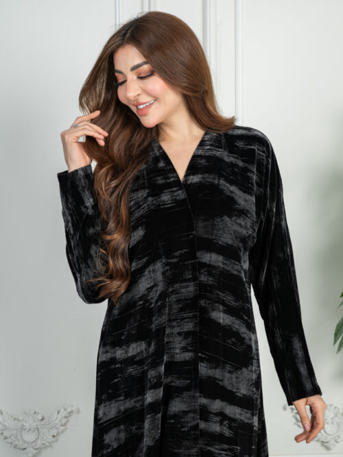 عباية شتوية مخمل كوري